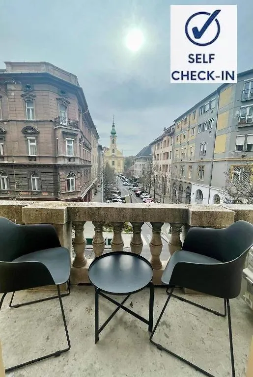 Logodi Apartment #Castle #Freeparking Budapest